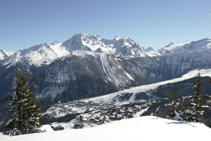 Residence Pierre & Vacances Les Ecrins クールシュヴェル エクステリア 写真